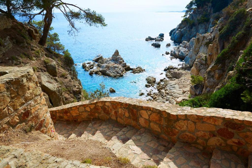Hotel San Jordi Tossa De Mar Esterno foto